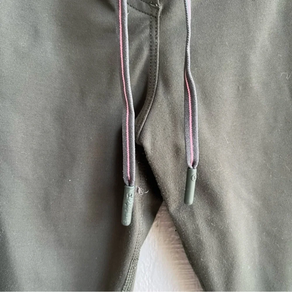 Lululemon‎ Olive Green Slim Fit Pants Small